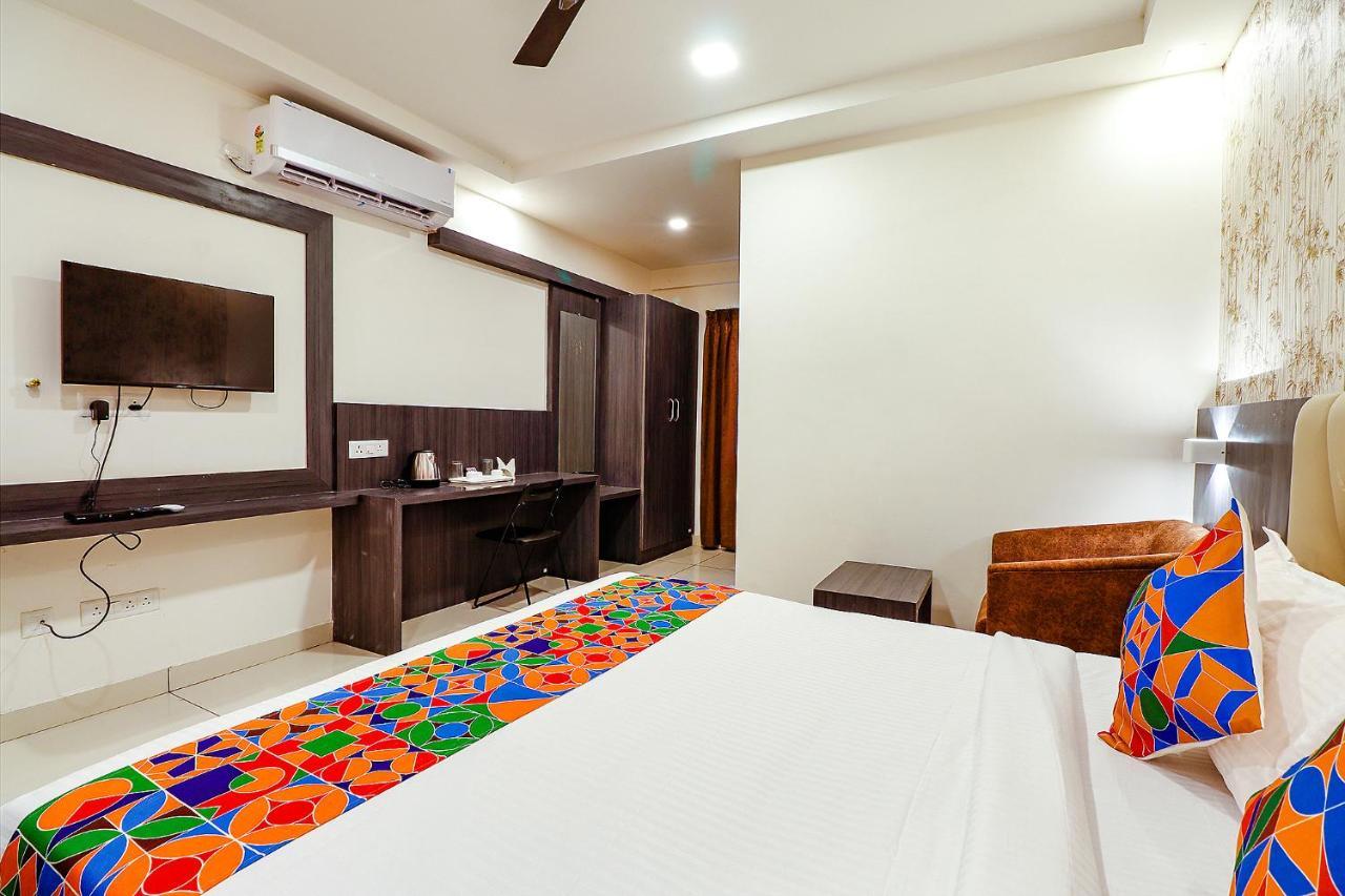Fabhotel Rotano Grand - Nr Marathahalli Bridge Бангалор Екстериор снимка